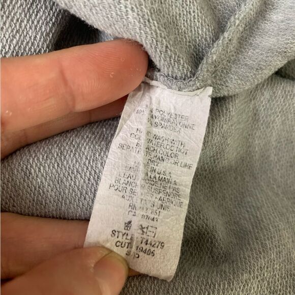 Gaze USA Grey Holey Cropped Hoodie Sweatshirt Size Small - Picture 5 of 5